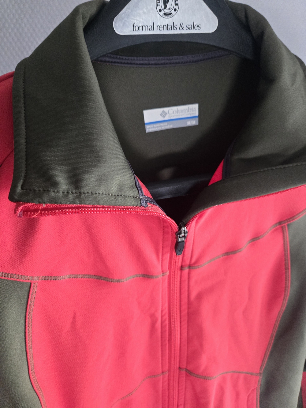 Columbia Men’s Two-Tone Red & Olive Full-Zip Jacket
